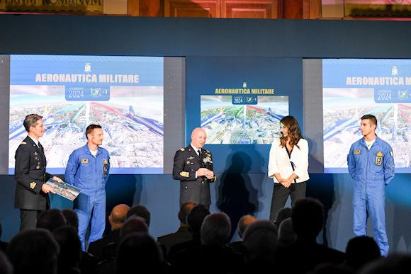 Aeronautica Militare 100 1 anni raccontati nel Calendario AM